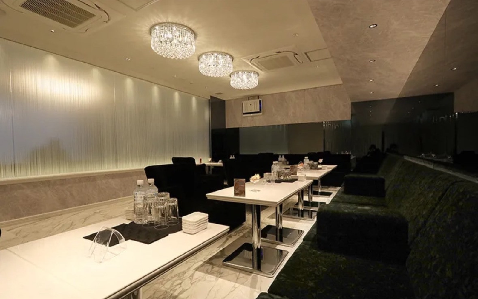 ヴェリアの店舗画像